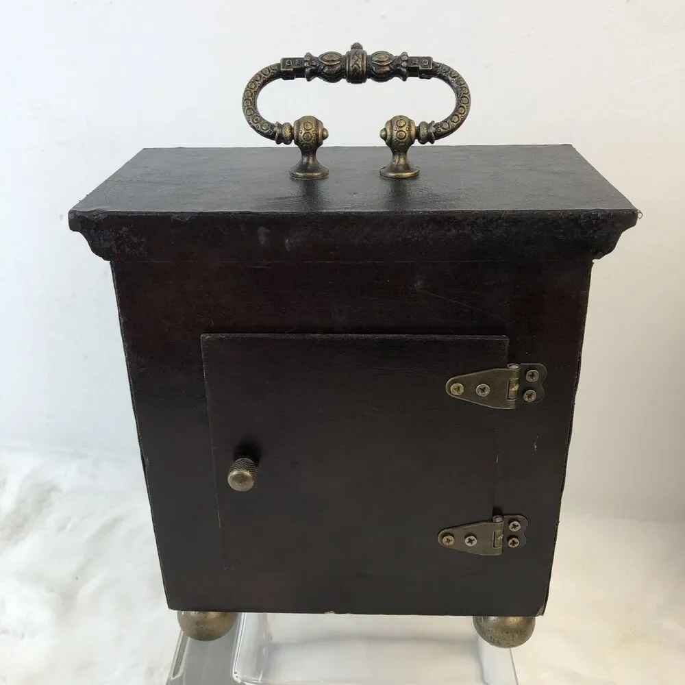 Vintage Tianguan Quartz Wood Clock W/Door Classic Wooden